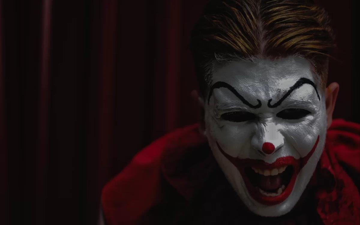 перформанс Все любят клоунов в Новосибирске